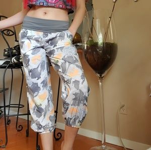 Lululemon dance studio pants sz 6 unlined